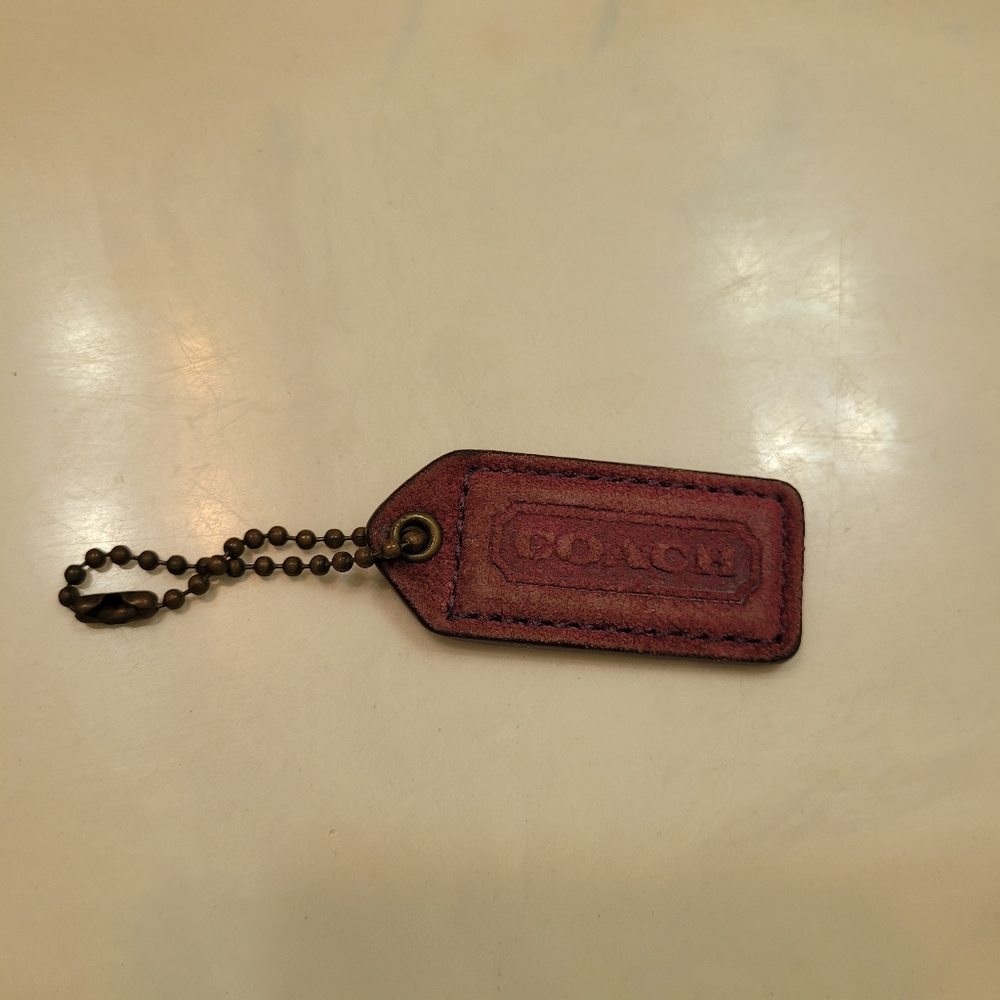 Coach tag